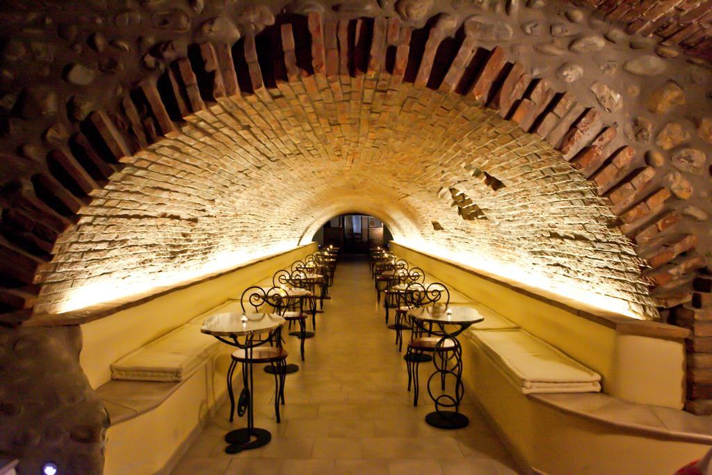 Hotel La Cartiera Виньола Экстерьер фото
